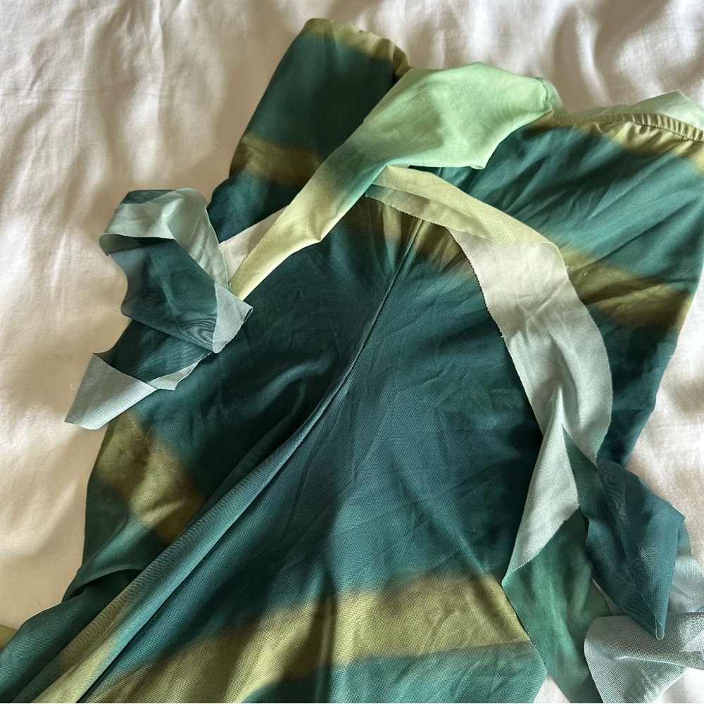 Green Dress - Picture 3 of 9